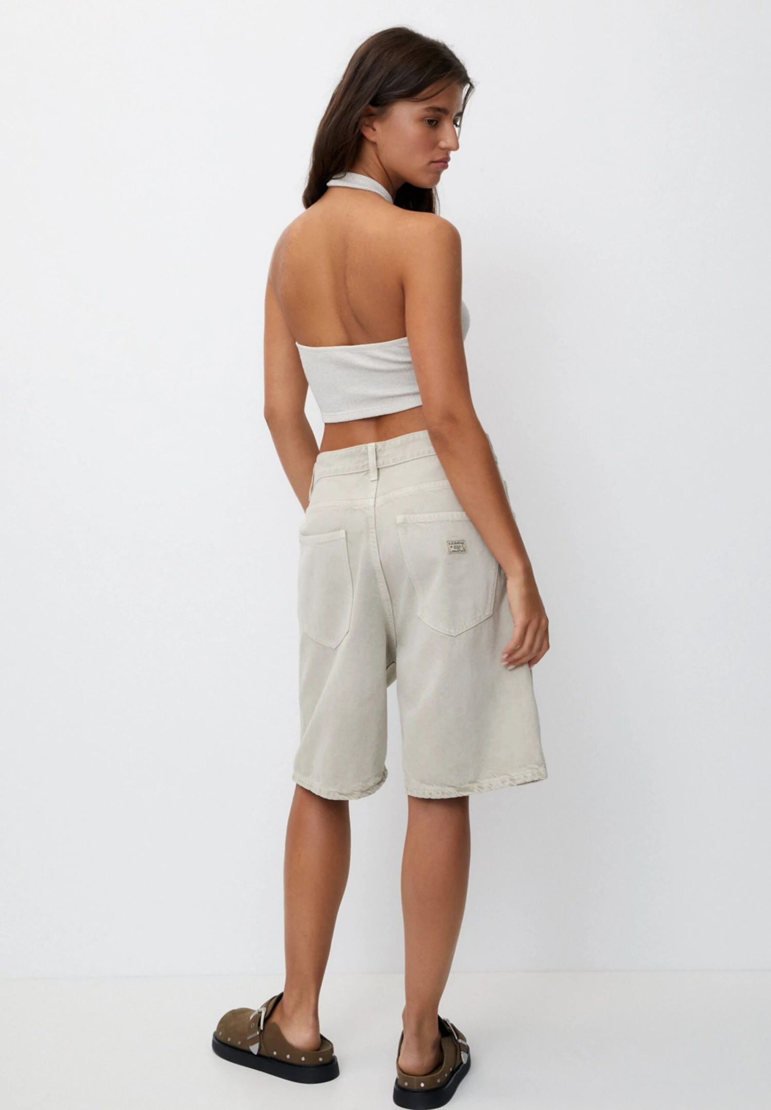 PULL & BEAR Shiny Halter NeckTopBeige Donna T-shirt E Top PUC21D2JT-B11 5 PULL & BEAR Shiny Halter NeckTopBeige Donna T-shirt E Top PUC21D2JT-B11 - immagine 3