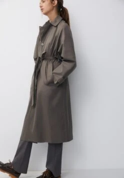PULL & BEAR Long Belted TrenchBrown Donna Cappotti PUC21U0GT-O11 -Pull & Bear 73149b7de87242b08fb163f3197a5f64