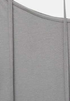 PULL & BEAR Asymmetric With Thin Scarf Maglietta A Manica LungaDark Grey Donna T-shirt E Top PUC21D2JY-C11 -Pull & Bear 7504d38f6b3a4432a7fb100752f6deb1