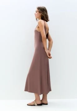 PULL & BEAR FLOWING STRAPPY - MIDI - Vestito Di Maglina - Pink -Pull & Bear 7c54519483054fc287db49c37e1d97b0