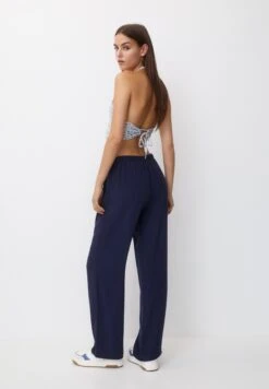 PULL & BEAR With FlowingRustic PantaloniDark Blue Donna Pantaloni PUC21A0UV-K11 -Pull & Bear 7d22ce4dbe964e548c888d98bdf9b6b7