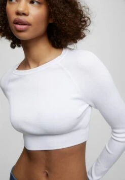 PULL & BEAR Cropped MaglioneWhite Donna Maglieria PUC21I0MU-A11 -Pull & Bear 7f941d21ff6c49b7a62ded8a179556d8