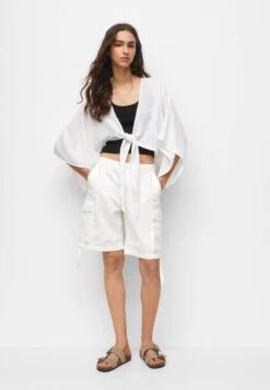 PULL & BEAR Oversize Cropped Kimono Giacca LeggeraWhite Donna Giacche E Blazer PUC21G0HW-A11 9 PULL & BEAR Oversize Cropped Kimono Giacca LeggeraWhite Donna Giacche E Blazer PUC21G0HW-A11 -Pull & Bear 7fec50a312c64b22872611656aba3bd0