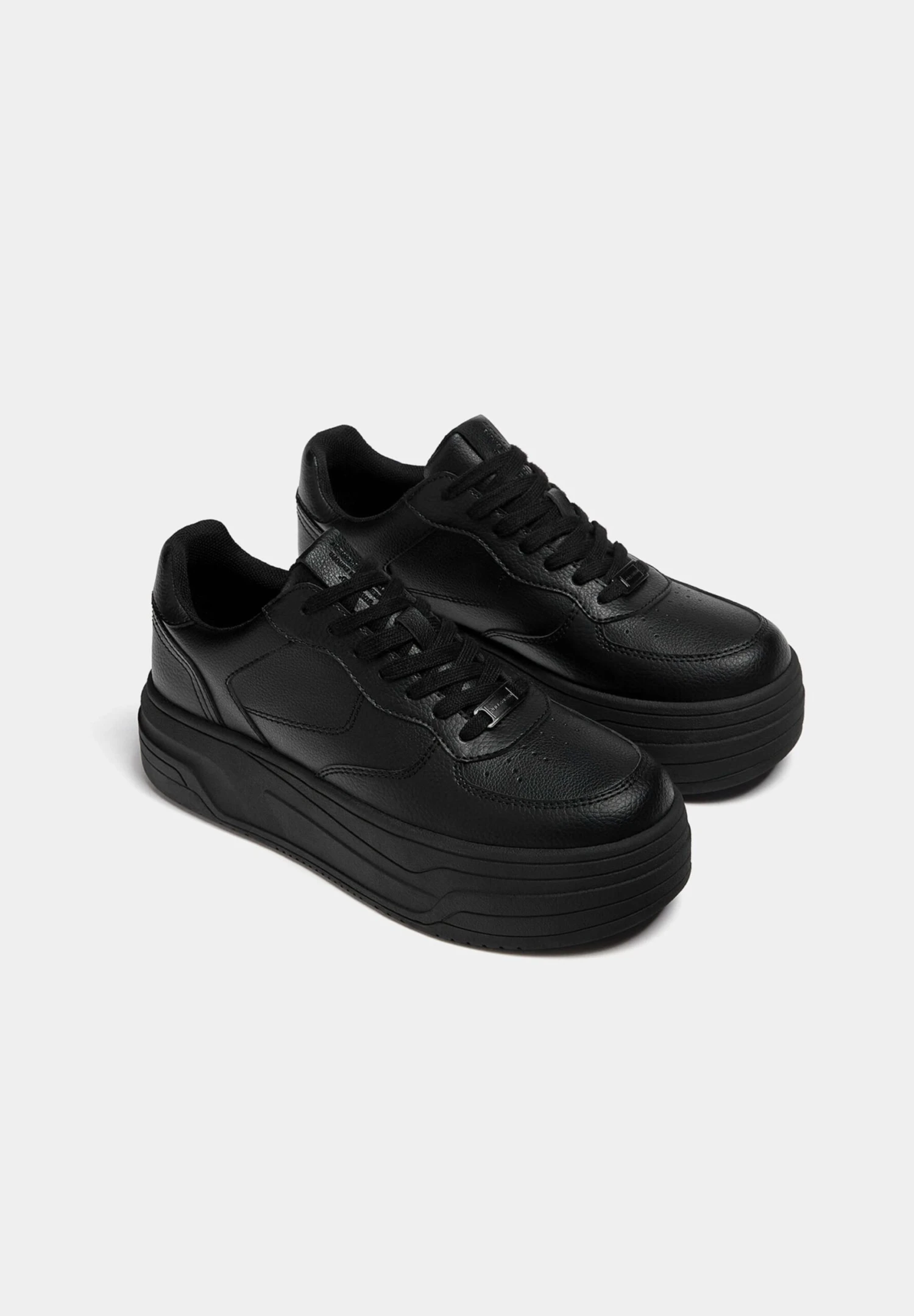 PULL & BEAR Mit Dicker - Sneakers Basse - Black 5 PULL & BEAR Mit Dicker - Sneakers Basse - Black - immagine 3