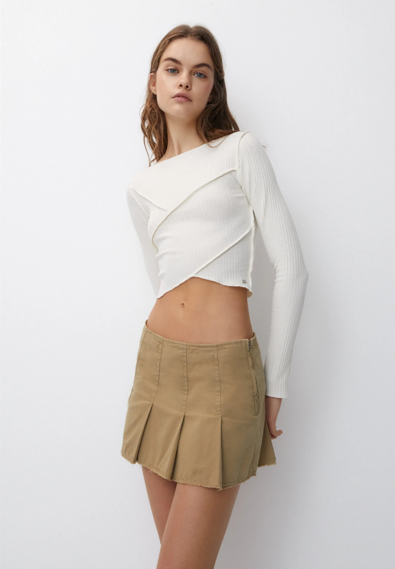 PULL & BEAR Box - Gonna A Campana - Beige 3 PULL & BEAR Box - Gonna A Campana - Beige