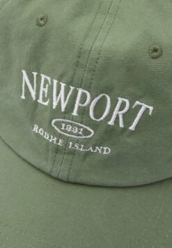 PULL & BEAR With EmbroideryCappellinoLight Green Donna Cappelli E Foulard PUC51B055-M11 10 PULL & BEAR With EmbroideryCappellinoLight Green Donna Cappelli E Foulard PUC51B055-M11 -Pull & Bear 876d3e0a38a7425d9ffd6f6ab2643917