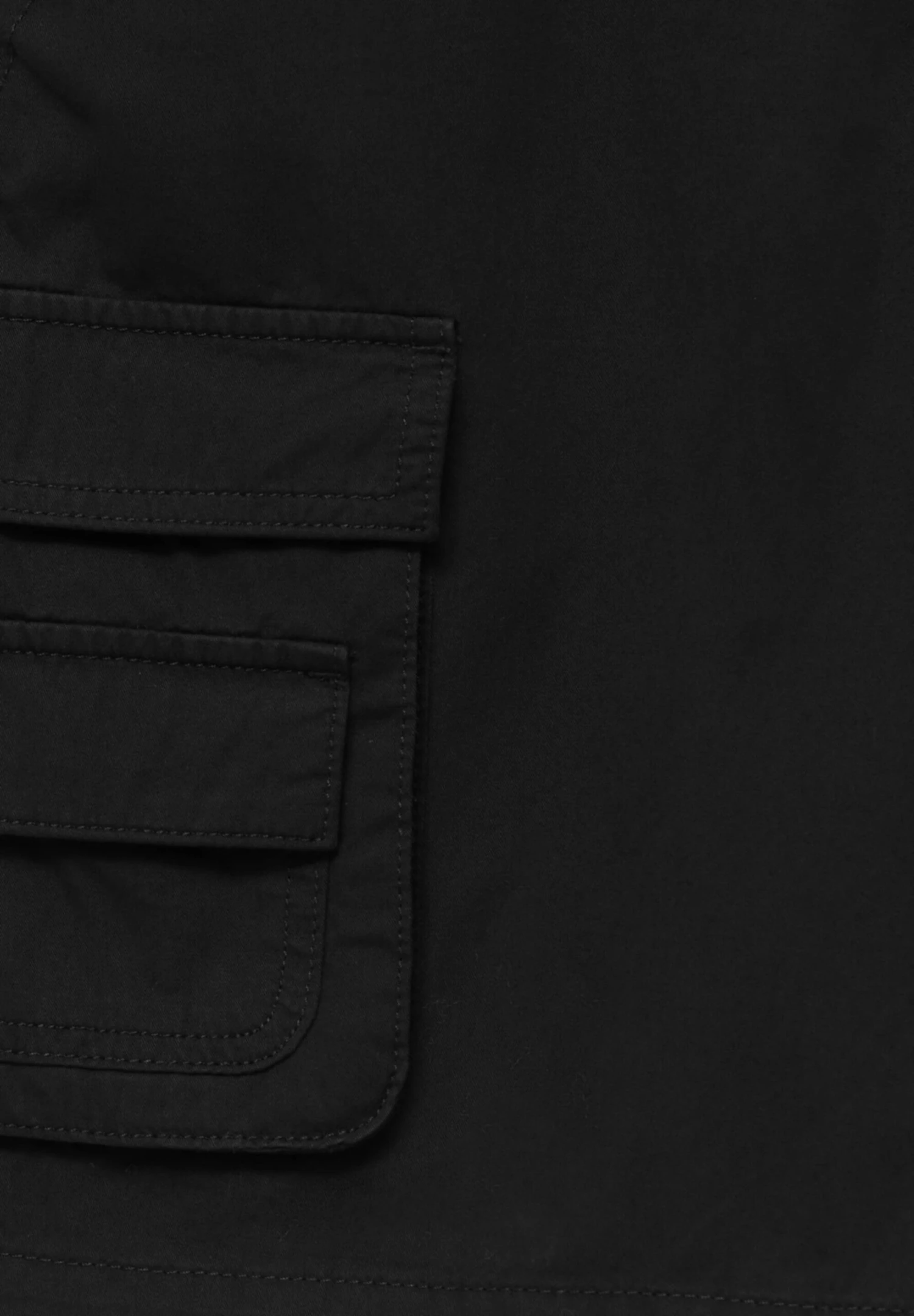 PULL & BEAR Bermuda With Multiple PocketsShortsBlack Donna Shorts PUC21S0DX-Q11 8 PULL & BEAR Bermuda With Multiple PocketsShortsBlack Donna Shorts PUC21S0DX-Q11 - immagine 6