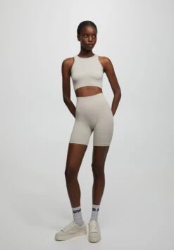 PULL & BEAR Seamless- Shorts - Beige -Pull & Bear 8aa9972b7b1544ef8c2c85742a2a81de