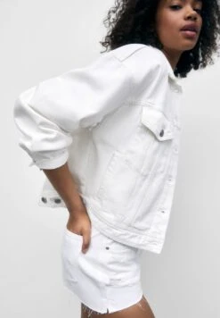 PULL & BEAR Giacca Di JeansWhite Donna Giacche E Blazer PUC21G0H5-A11 -Pull & Bear 904b4c044aa54d87af05c5b915d48188
