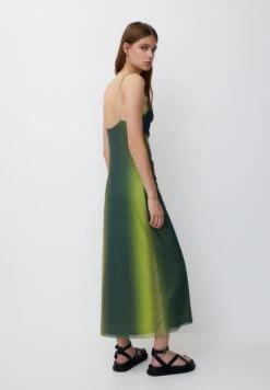 PULL & BEAR Ombré-Long - Vestito Lungo - Green -Pull & Bear 91d4e4e9edc84af4b95d7b7a16b0fbbb