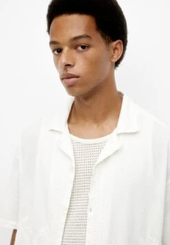 PULL & BEAR With Embroidered DetailCamiciaWhite Donna Camicie E Bluse PUC21009E-A11 -Pull & Bear 9511af7556d24b548c490e30917f32a1