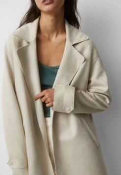 PULL & BEAR With Roll-Up Sleeves - Cappotto Corto - Stone -Pull & Bear 9ffb204eca714239ad3abe17a5879b09