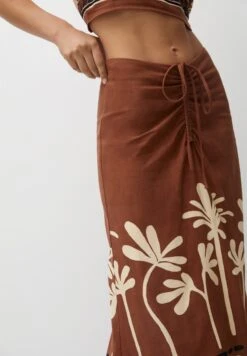 PULL & BEAR Printed MidiGonna A CampanaLight Brown Donna Gonne PUC21B0KD-O11 -Pull & Bear a03be3c9a7744572abd718b61fec1ccf