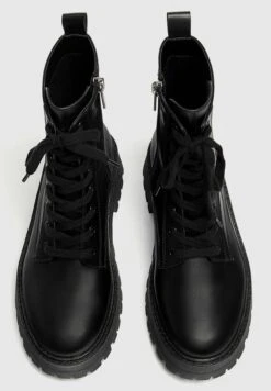 PULL & BEAR Stivaletti StringatiBlack Donna Stivaletti PUC11N04V-Q11 -Pull & Bear a0e17f62971343f5b623045f4e799c96