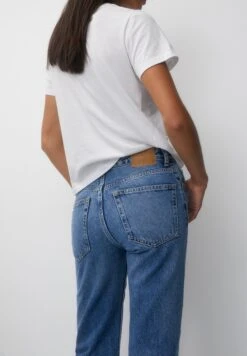 PULL & BEAR Mid Waist Jeans A SigarettaBlue Denim Donna Jeans PUC21N0LU-K12 13 PULL & BEAR Mid Waist Jeans A SigarettaBlue Denim Donna Jeans PUC21N0LU-K12 -Pull & Bear a32ba77f1a89436da48e093a2f6363e0