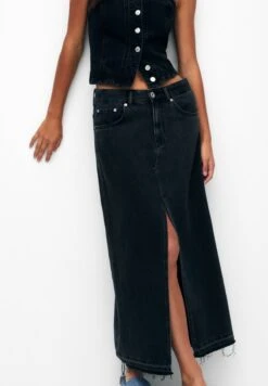 PULL & BEAR Long- Gonna Lunga - Black