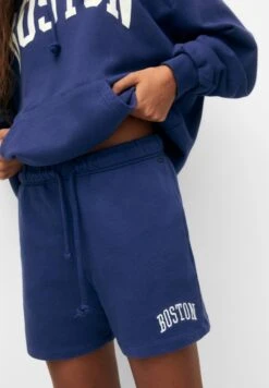 PULL & BEAR Boston Print BermudaPantaloni SportiviDark Blue Donna Shorts PUC21S0E0-K11 -Pull & Bear aa8af315cac24e658346269e67e6e4fb