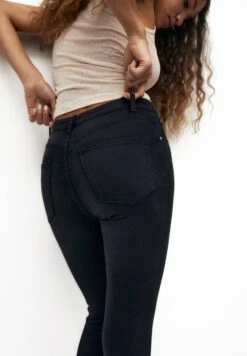 PULL & BEAR High WaistedJeans Skinny FitMottled Black Donna Jeans PUC21N0KE-Q11 13 PULL & BEAR High WaistedJeans Skinny FitMottled Black Donna Jeans PUC21N0KE-Q11 -Pull & Bear aabbe148190a42199d5cff398d6cbd23