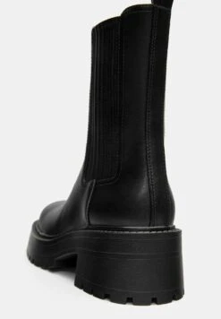 PULL & BEAR CHUNKY CHELSEA - Stivaletti Con Plateau - Black -Pull & Bear ab46f4cfb35847918984ad6b03d01b1f