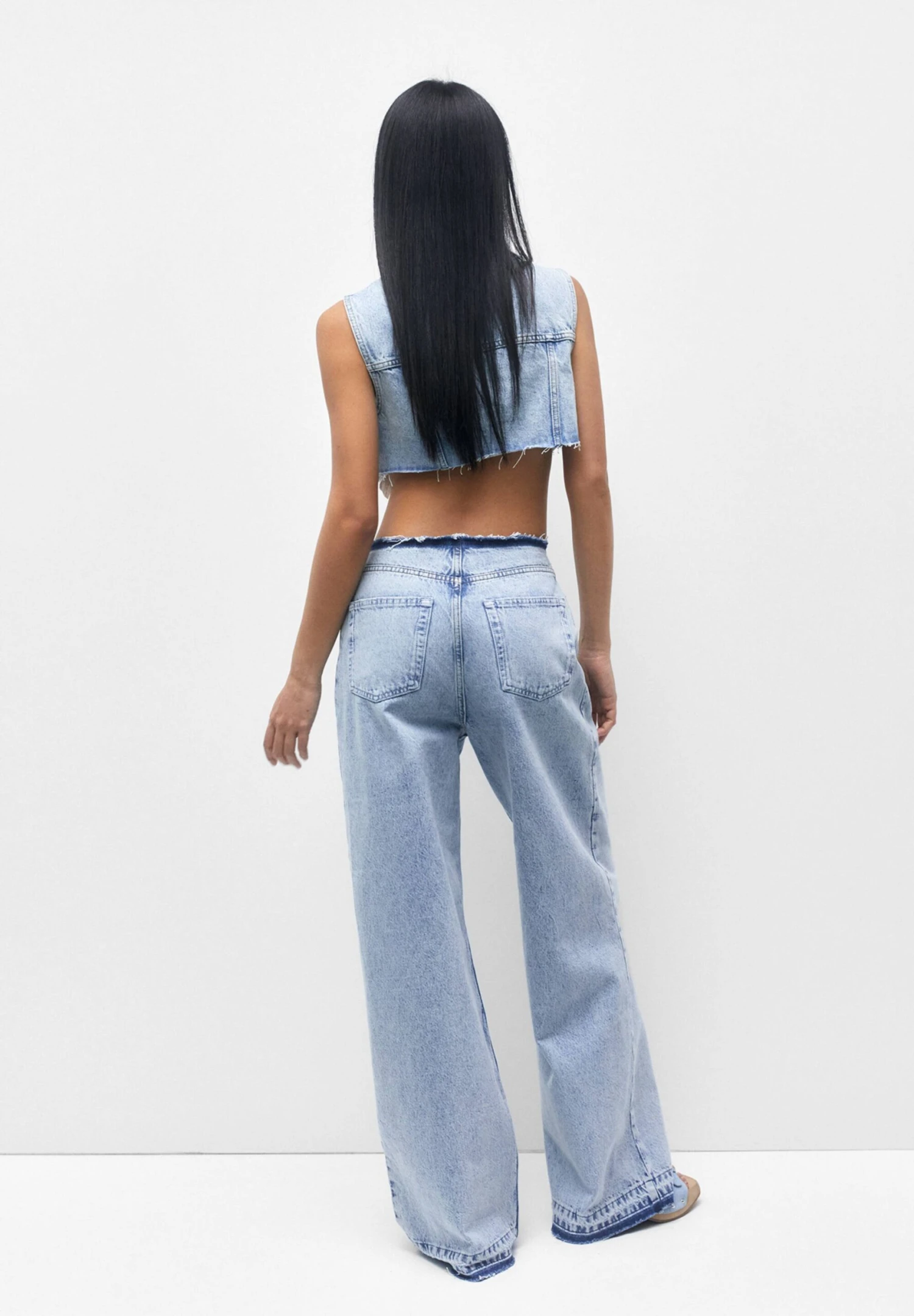 PULL & BEAR Wide Leg With Pleated Cuffs - Jeans A Zampa - Blue Denim 5 PULL & BEAR Wide Leg With Pleated Cuffs - Jeans A Zampa - Blue Denim - immagine 3