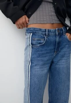 PULL & BEAR Mid-WaistJeans A SigarettaBlue Denim Donna Jeans PUC21N0MQ-K11 -Pull & Bear acc772317dd245558e17ed24b744b009