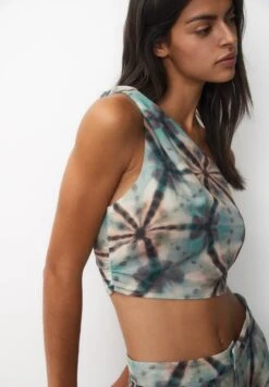 PULL & BEAR Asymmetric Rustic Printed CamicettaGreen Donna Camicie E Bluse PUC21E120-M11 -Pull & Bear b0a03496fcfb480cad3142d9d2e4d364