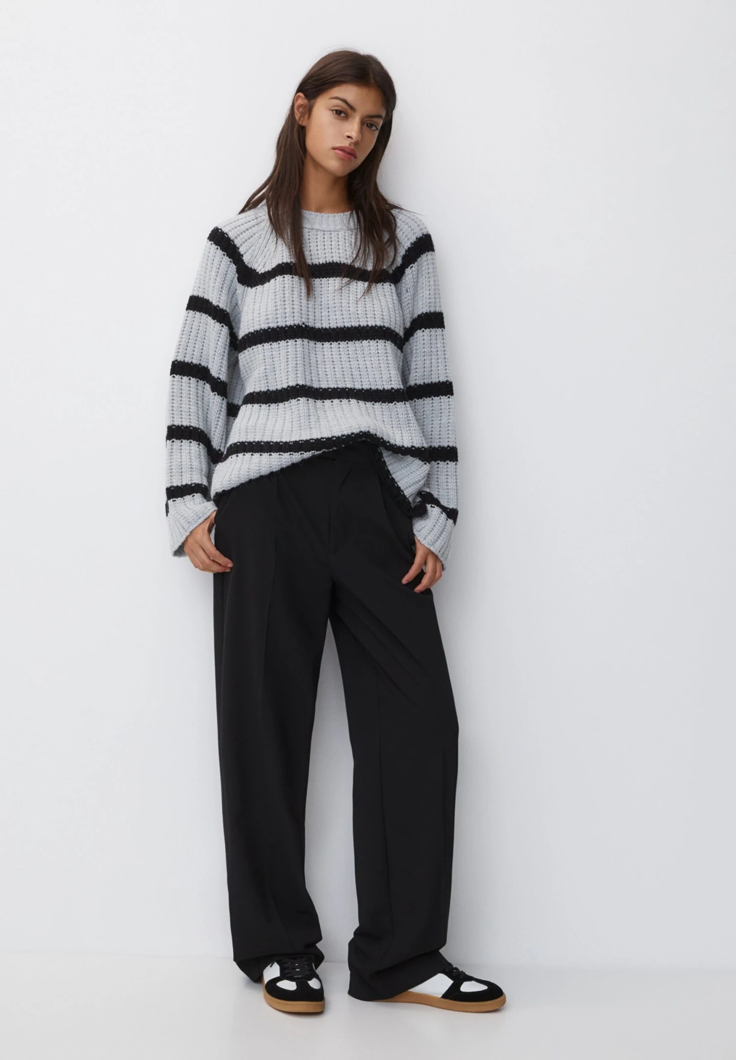 PULL & BEAR Striped Long SleeveMaglioneGrey Donna Maglieria PUC21I0P9-C11 4 PULL & BEAR Striped Long SleeveMaglioneGrey Donna Maglieria PUC21I0P9-C11 - immagine 2