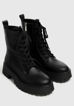 PULL & BEAR Stivaletti StringatiBlack Donna Stivaletti PUC11N04V-Q11 -Pull & Bear b236b937664b4fbaa1e7be2e2121b2bb