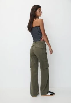 PULL & BEAR BasicPantaloni CargoKhaki Donna Pantaloni PUC21A0UZ-N11 -Pull & Bear b2c79c978b984811b3561753b7f1f828