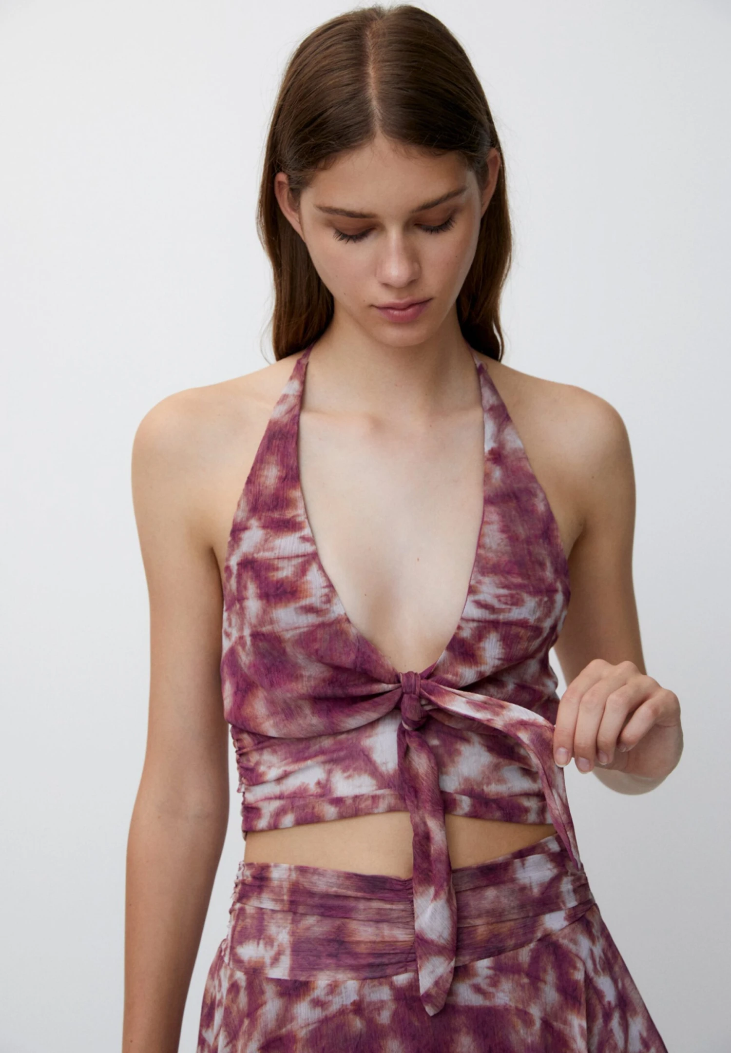 PULL & BEAR Draped Halter Crop TopRed Donna T-shirt E Top PUC21D2JI-G11 6 PULL & BEAR Draped Halter Crop TopRed Donna T-shirt E Top PUC21D2JI-G11 - immagine 4