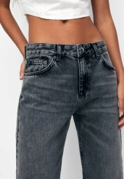 PULL & BEAR Mid-Waist Jeans A SigarettaGrey Donna Jeans PUC21N0KJ-C11 -Pull & Bear b689c8b6e9794f02a6744b096ae603f0