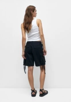 PULL & BEAR Bermuda ShortsBlack Donna Shorts PUC21S0DB-Q11 -Pull & Bear b83aa3acd6f448cfb926ad068cf210ea