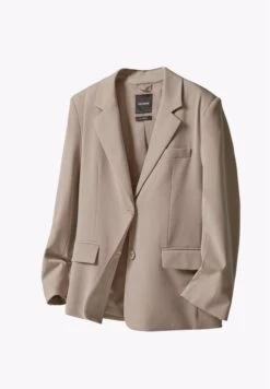 PULL & BEAR Oversize Double-Breasted ButtonedBlazerSand Donna Giacche E Blazer PUC21G0IG-B11 -Pull & Bear ba043e3beccf46aa913883f7c8de6e86