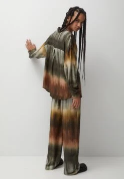 PULL & BEAR Tie-DyeCamiciaOchre Donna Camicie E Bluse PUC21E12K-O12 -Pull & Bear bc21859c5066438c87f49eb012557a84