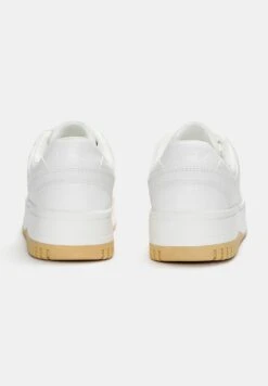 PULL & BEAR CHUNKY SNEAKERS - Sneakers Basse - White -Pull & Bear bd97631a9be146269296a51065765560