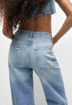 PULL & BEAR Ripped High RiseJeans A SigarettaBlue Denim Donna Jeans PUC21N0LF-K11 -Pull & Bear bdf45b11a4204a7fb12cfbe2fccf072c