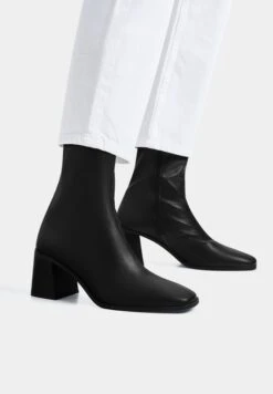 PULL & BEAR Stivaletti Con TaccoBlack Donna Stivali PUC11N05C-Q11