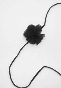 PULL & BEAR ChokerCollanaBlack Donna Gioielli PUC51L0G2-Q11 -Pull & Bear c1ca3f78ceb24741bc9487b35f87e515