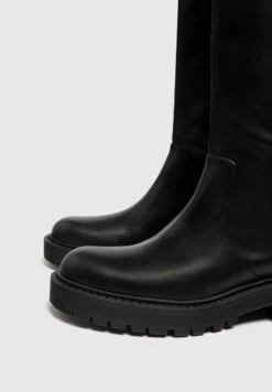 PULL & BEAR Stivali AltiBlack Donna Stivali PUC11A0M0-Q11 -Pull & Bear c2ba740d86e14e6fa4386513055f7603