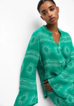 PULL & BEAR Printed RusticCamicettaGreen Donna Camicie E Bluse PUC21E10D-M11 -Pull & Bear c4882e0ae3e74f51926172a491fc2e46