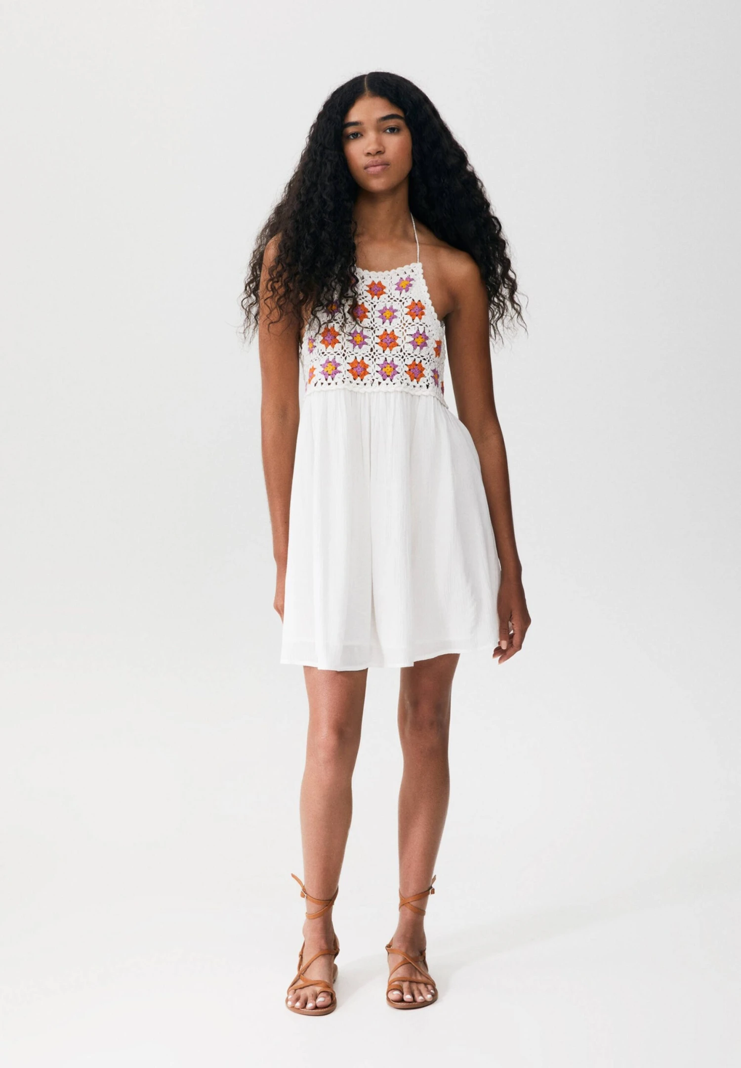 PULL & BEAR Short Halter- Vestito Estivo - Off White 10 PULL & BEAR Short Halter- Vestito Estivo - Off White - immagine 8