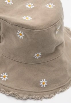 PULL & BEAR Bucket FlowersCappelloBrown Donna Cappelli E Foulard PUC51B05M-O11 10 PULL & BEAR Bucket FlowersCappelloBrown Donna Cappelli E Foulard PUC51B05M-O11 -Pull & Bear c6dabb34ec2d4ebe9ef75f82b17c1eeb