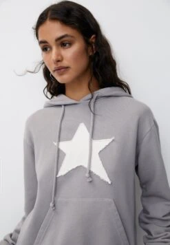 PULL & BEAR Star PatchFelpa Con CappuccioLight Grey Donna Felpe PUC21J11H-C11 -Pull & Bear c6db784380b347628e71ef5815dcd2dc