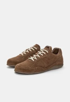 PULL & BEAR RETRO SNEAKERS - Sneakers Basse - Brown -Pull & Bear c83d956ac5cf4980a5b5116c5dc1c47f
