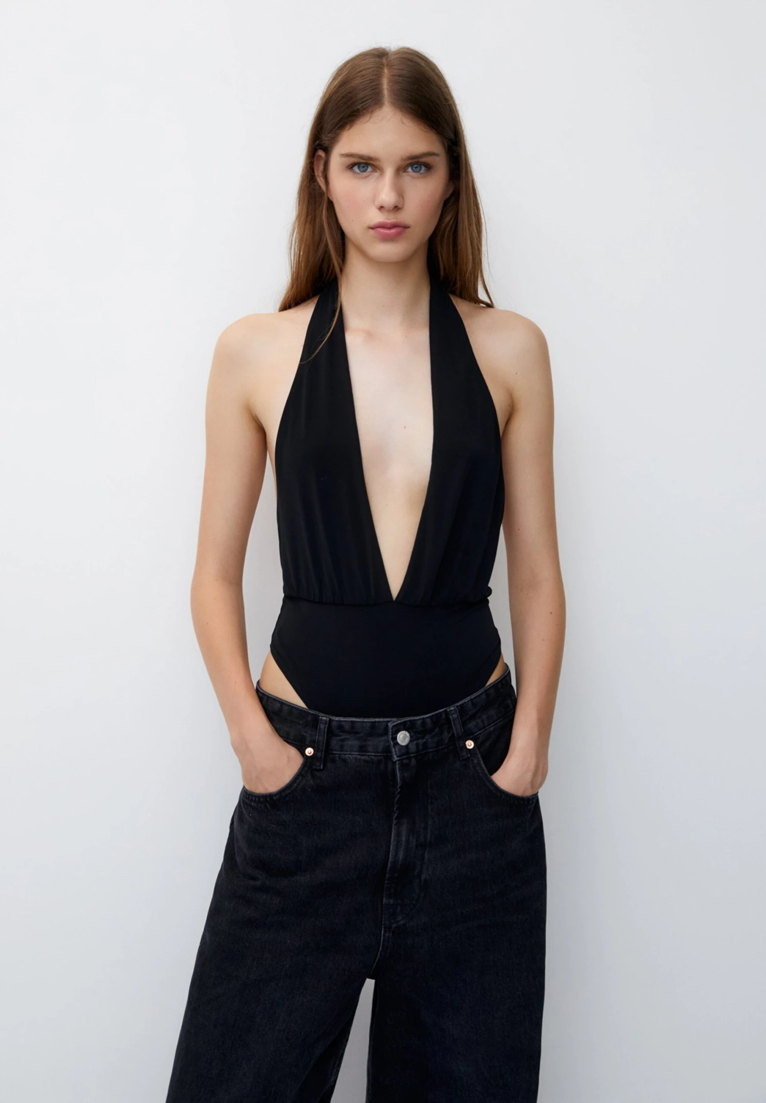 PULL & BEAR Halter Neckline - Body - Black 3 PULL & BEAR Halter Neckline - Body - Black
