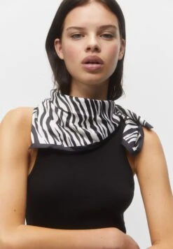 PULL & BEAR Zebra Print-Neckerchief- SciarpaBlack Donna Sciarpe PUC51G056-Q11