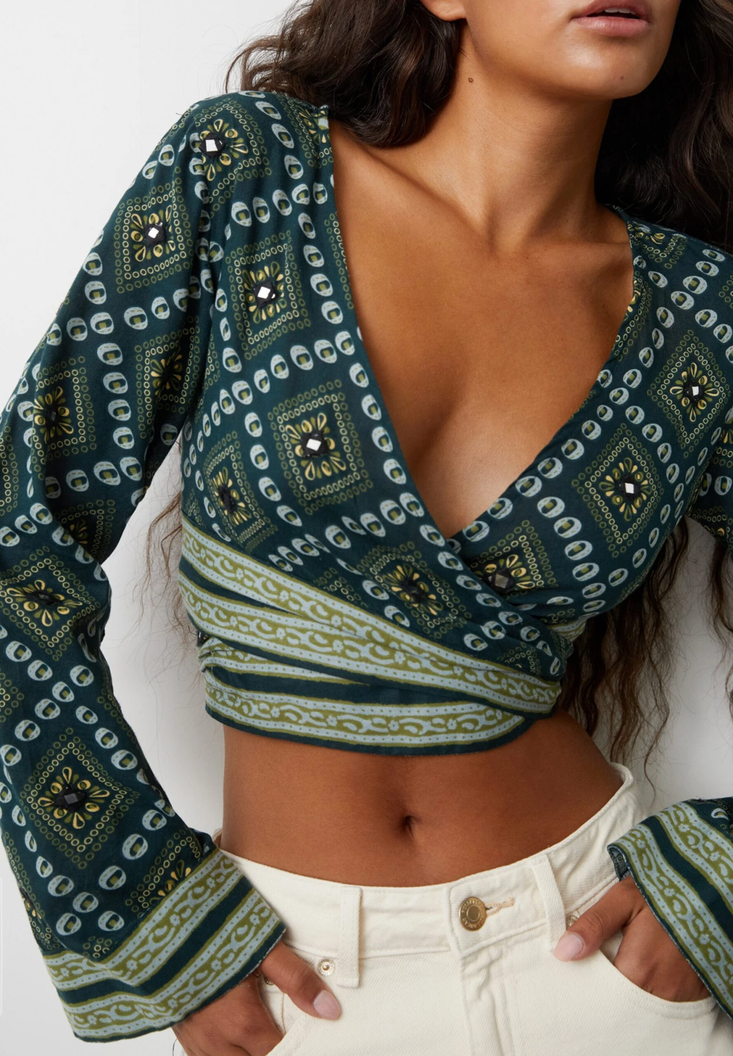 PULL & BEAR Printed KimonoGiacca LeggeraGreen Donna Giacche E Blazer PUC21E11L-M11 6 PULL & BEAR Printed KimonoGiacca LeggeraGreen Donna Giacche E Blazer PUC21E11L-M11 - immagine 4