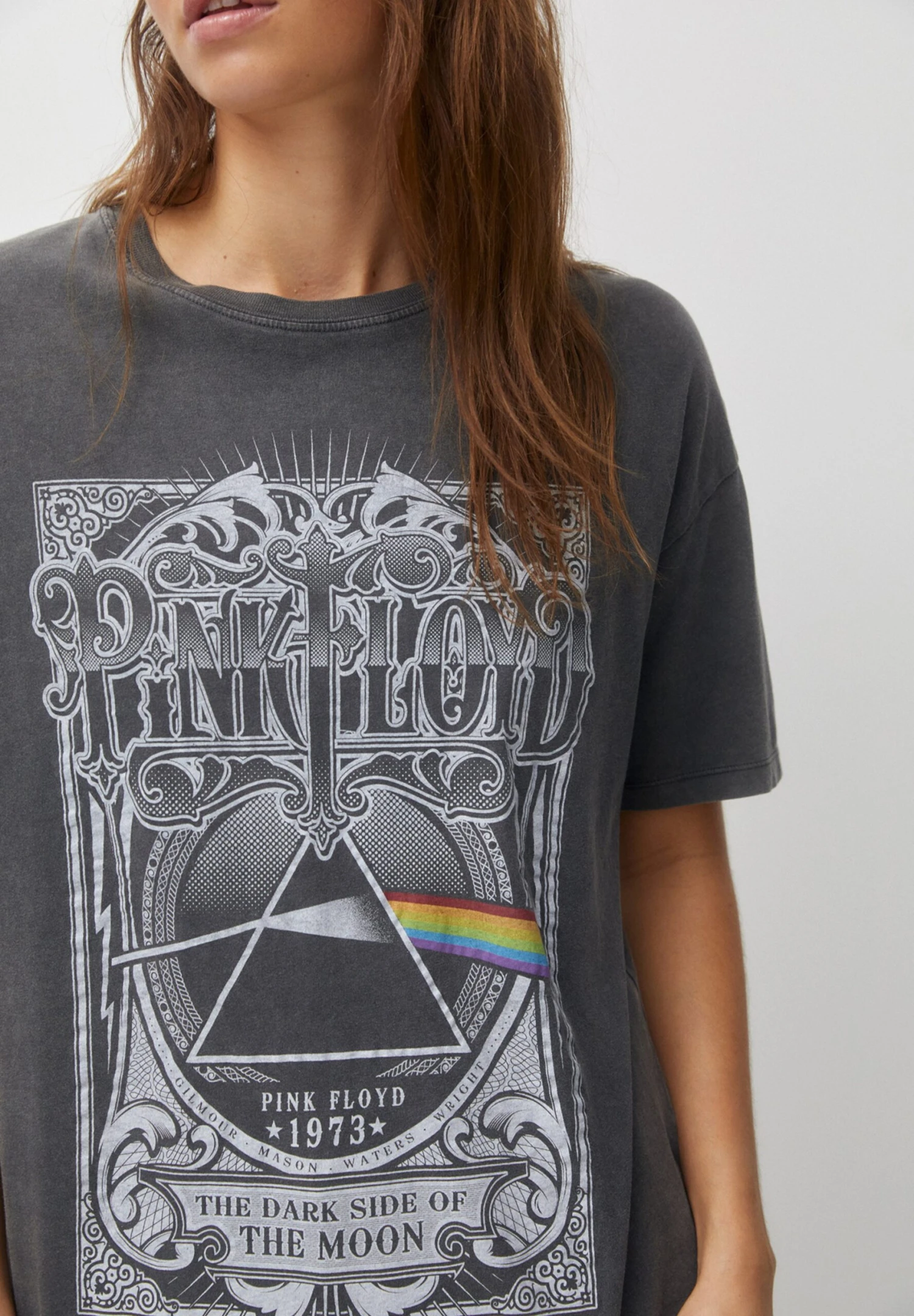 PULL & BEAR Short Sleeve Floyd T-Shirt Con StampaBlack Donna T-shirt E Top PUC21D2J4-Q11 6 PULL & BEAR Short Sleeve Floyd T-Shirt Con StampaBlack Donna T-shirt E Top PUC21D2J4-Q11 - immagine 4