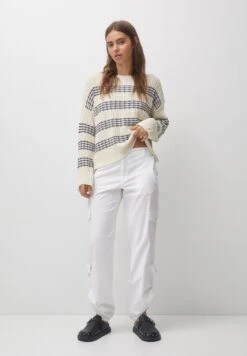 PULL & BEAR MaglioneWhite Donna Maglieria PUC21I0OL-A11 -Pull & Bear d0c1f22fc8fc4c71b6d24ac65b8bd589