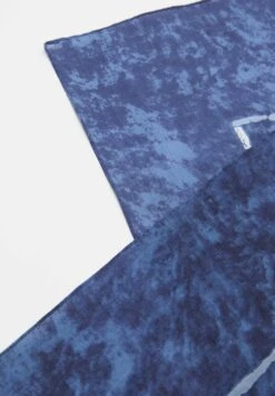 PULL & BEAR Tie Dye Floral Print Pareo SciarpaBlue Donna Sciarpe PUC51G053-K11 -Pull & Bear d29d541e5a1a4660b8ef1d8e573abdda